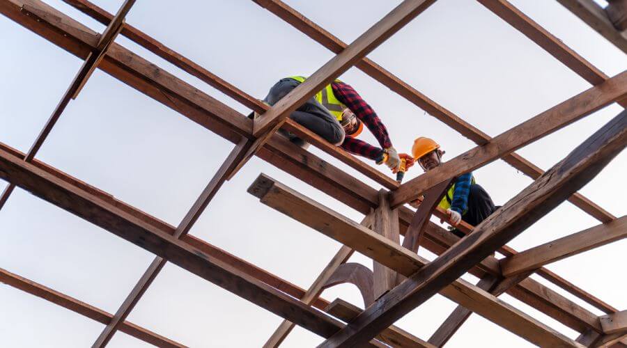 Professional gutter cleaning services in Diamondville, WY